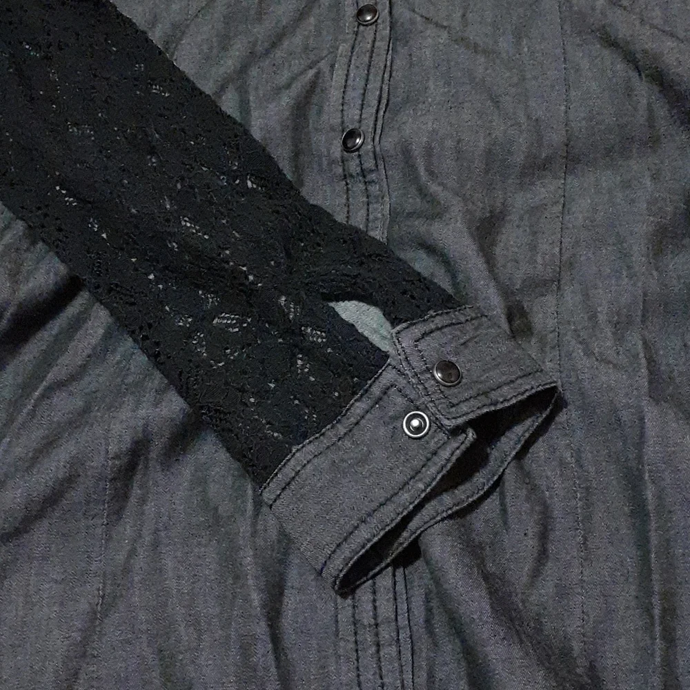 Maurice's Snap Button Up - Picture 4 of 6